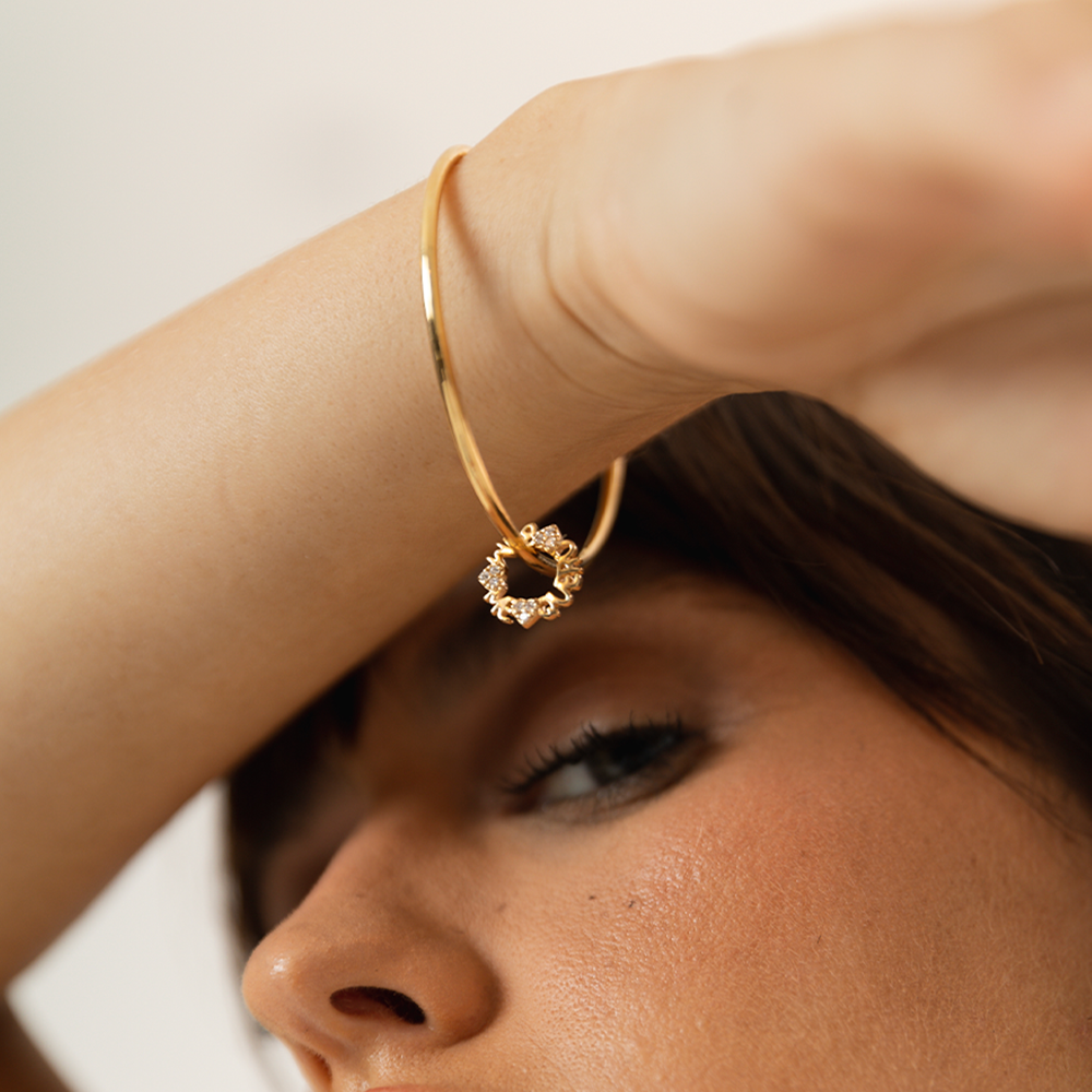 
                      
                        Bracelete Loop
                      
                    